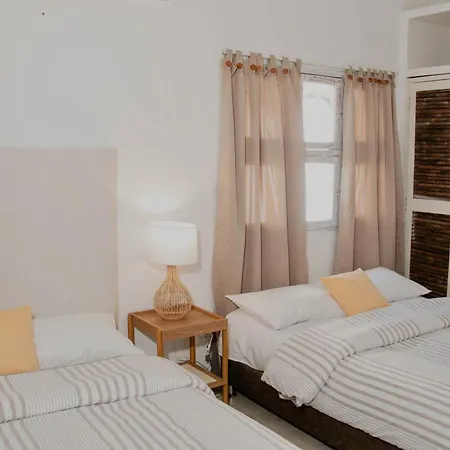 Benitez 301 By Zakher Apartment *